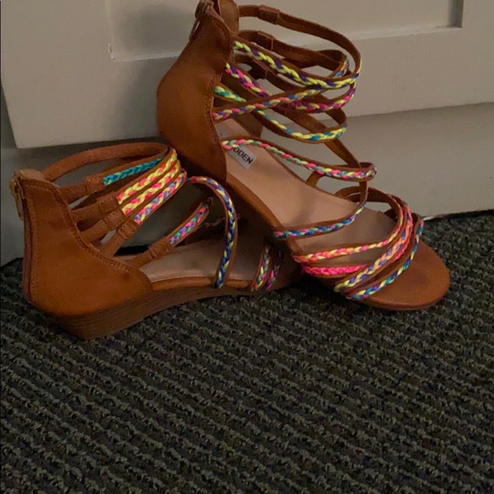 steve madden colorful strapping sandals